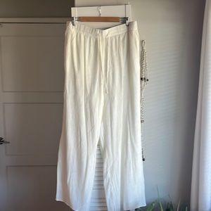 Abercrombie & Fitch Cream Summer Chiffon Pant